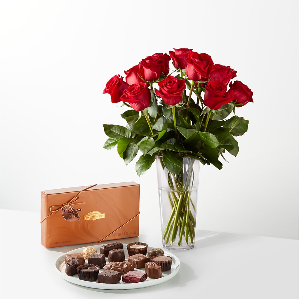 Romantic Long Stem Red Rose Bouquet Bundles – Petals And Blooms Flowers, Fort Leonard Wood MO