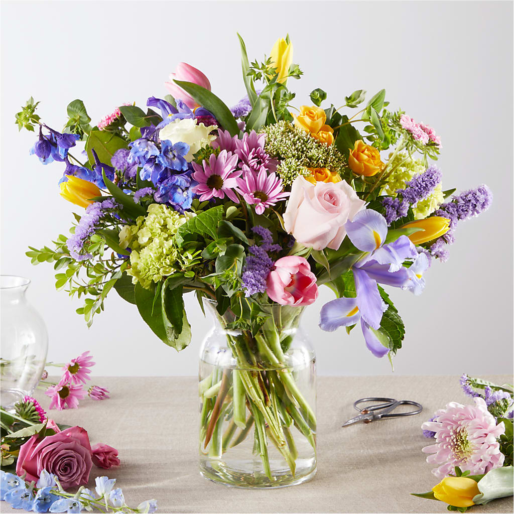 Pastel Tradition - A Florist Original – Petals And Blooms Flowers, Fort Leonard Wood MO