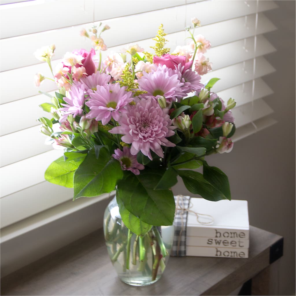 Pastel Tradition - A Florist Original – Petals And Blooms Flowers, Fort Leonard Wood MO