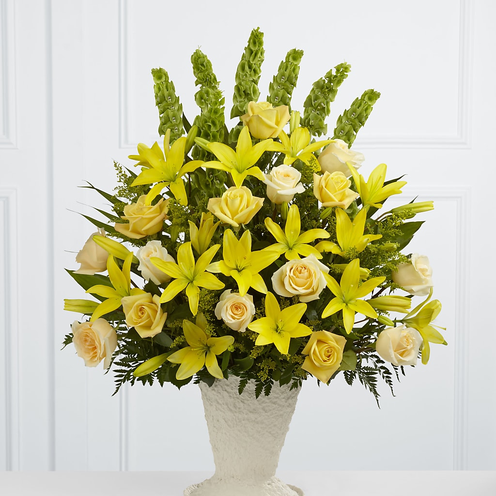 Golden Memories Arrangement – Petals And Blooms Flowers, Fort Leonard Wood MO