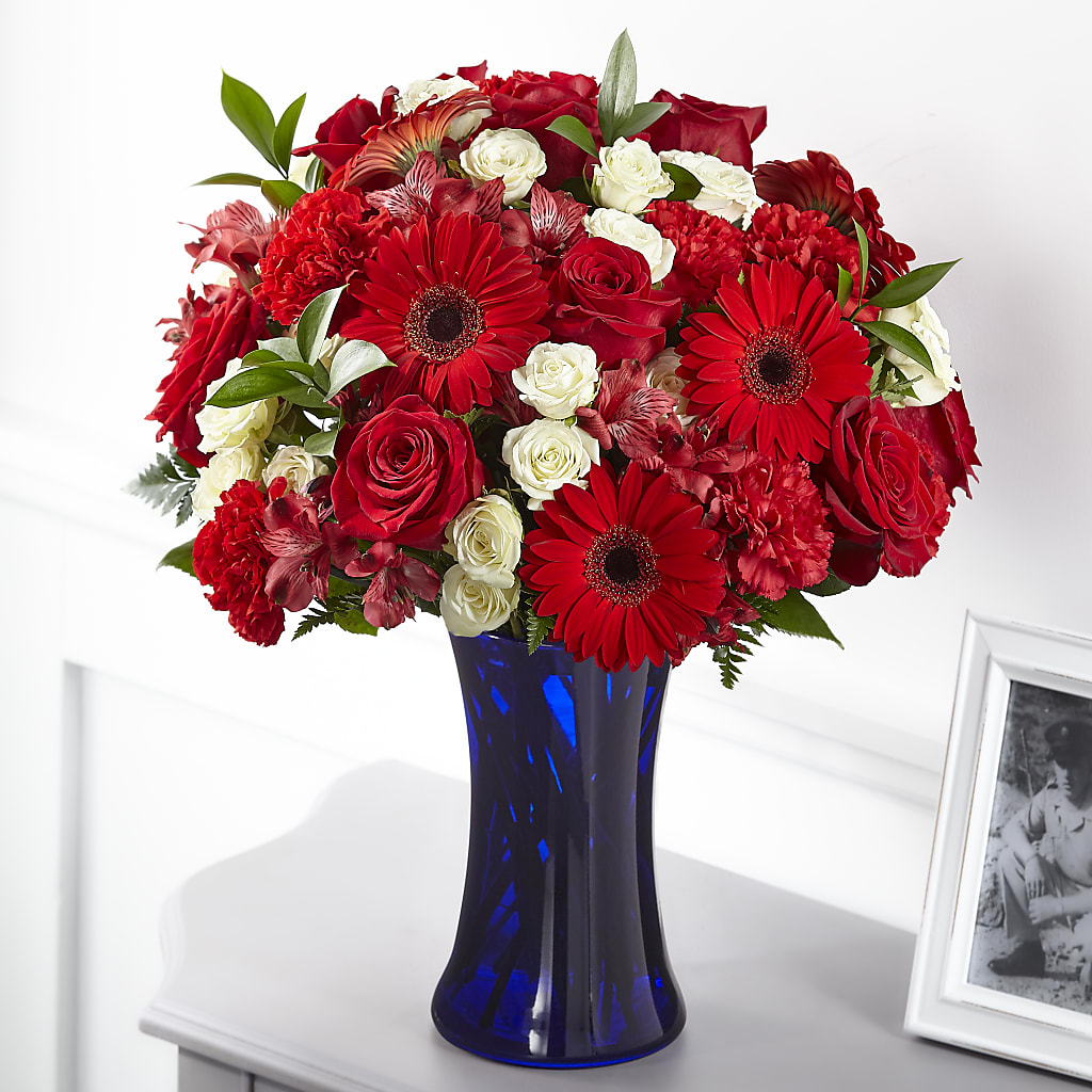 Hearts Embrace Bouquet – Petals And Blooms Flowers, Fort Leonard Wood MO