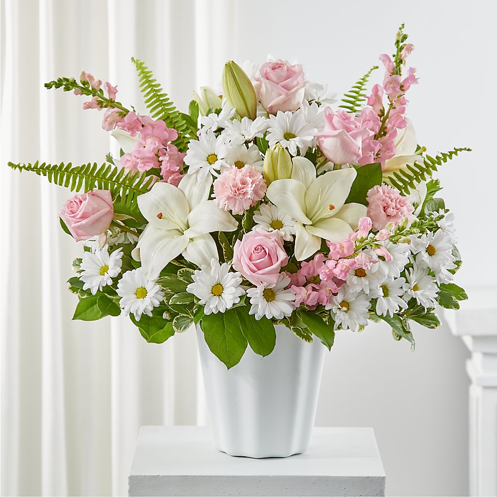 Soft Touch Tabletop Basket – Petals And Blooms Flowers, Fort Leonard Wood MO