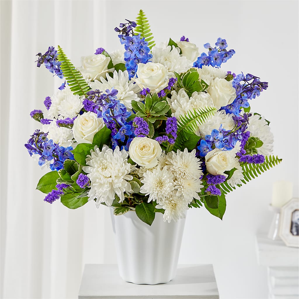 Hold Dear Tabletop Basket – Petals And Blooms Flowers, Fort Leonard Wood MO