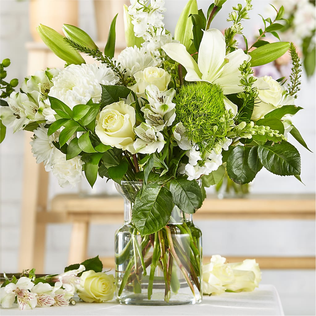Classic Ivory – A Florist Original – Petals And Blooms Flowers, Fort Leonard Wood MO