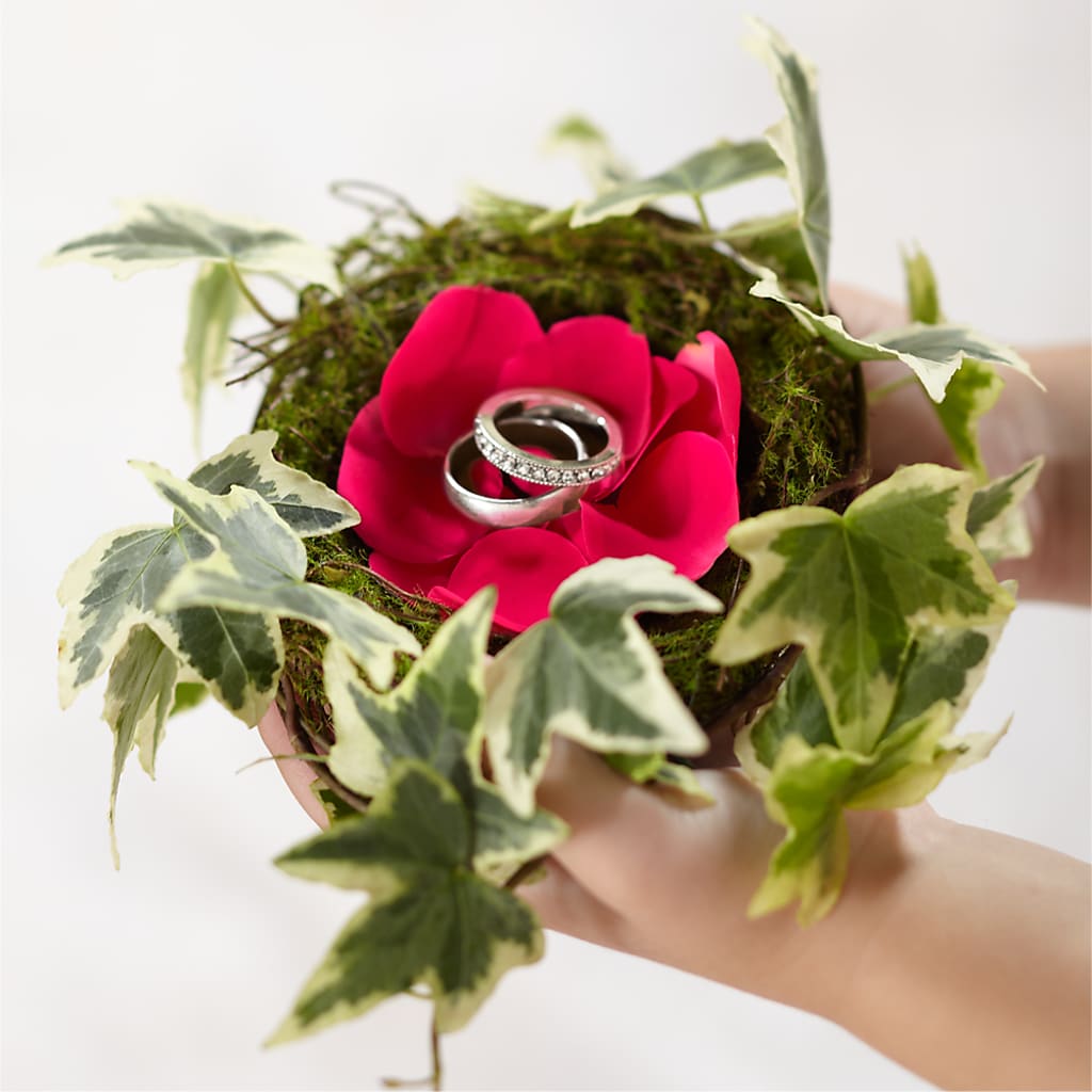 Lila Rose Ring Nest – Petals And Blooms Flowers, Fort Leonard Wood MO
