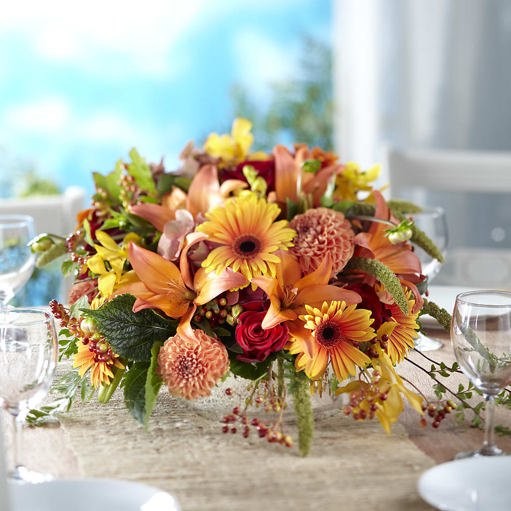 One and Only Centerpiece – Petals And Blooms Flowers, Fort Leonard Wood MO