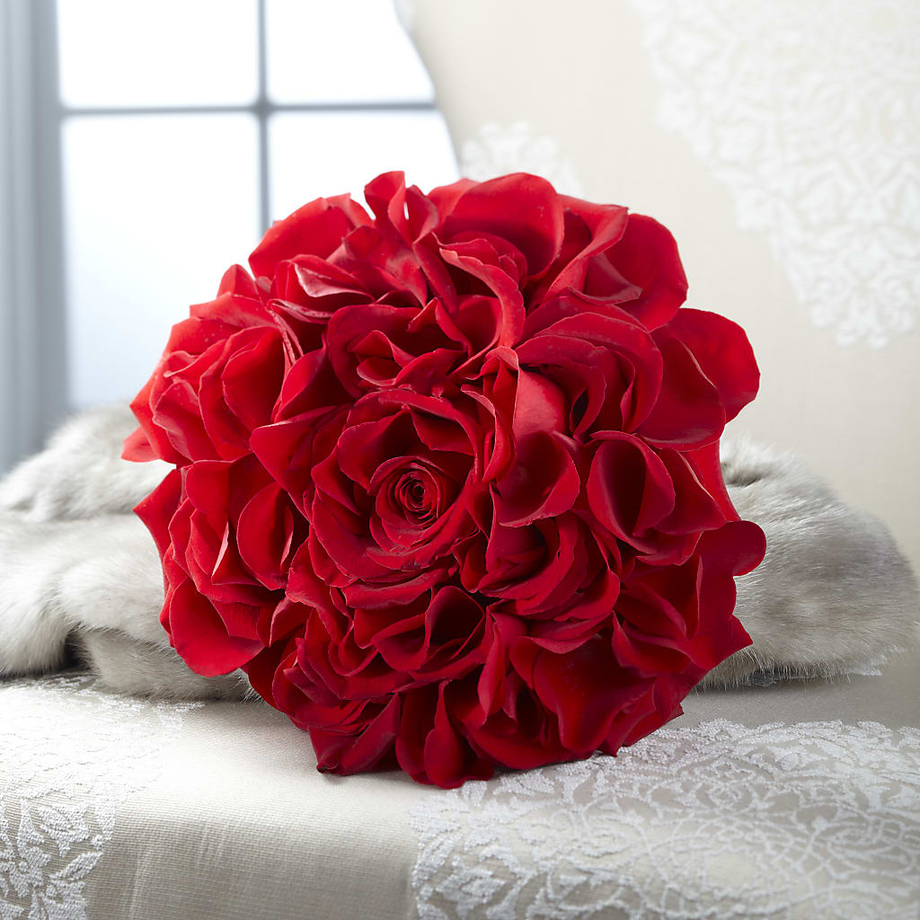 Composite Rose Bouquet – Petals And Blooms Flowers, Fort Leonard Wood MO