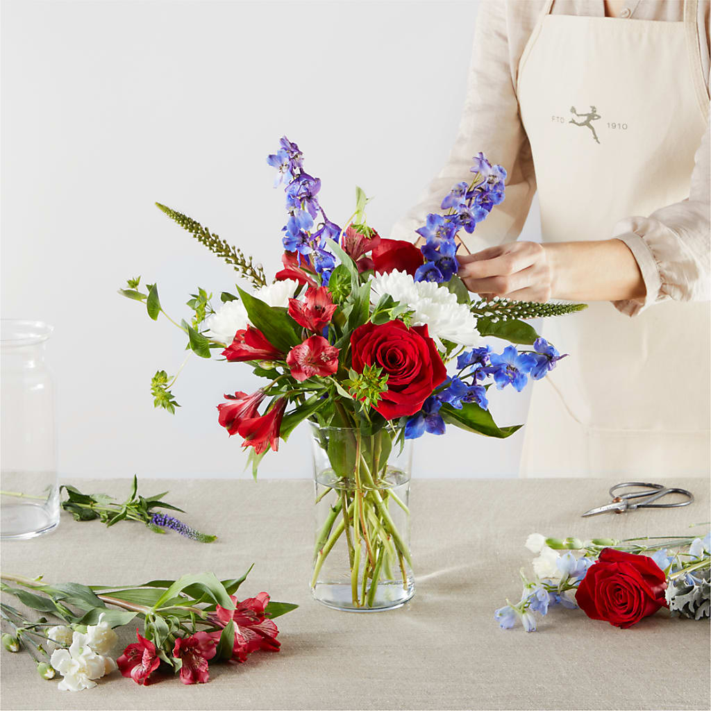 Star Spangled - A Florist Original –  Petals And Blooms Flowers, Fort Leonard Wood MO