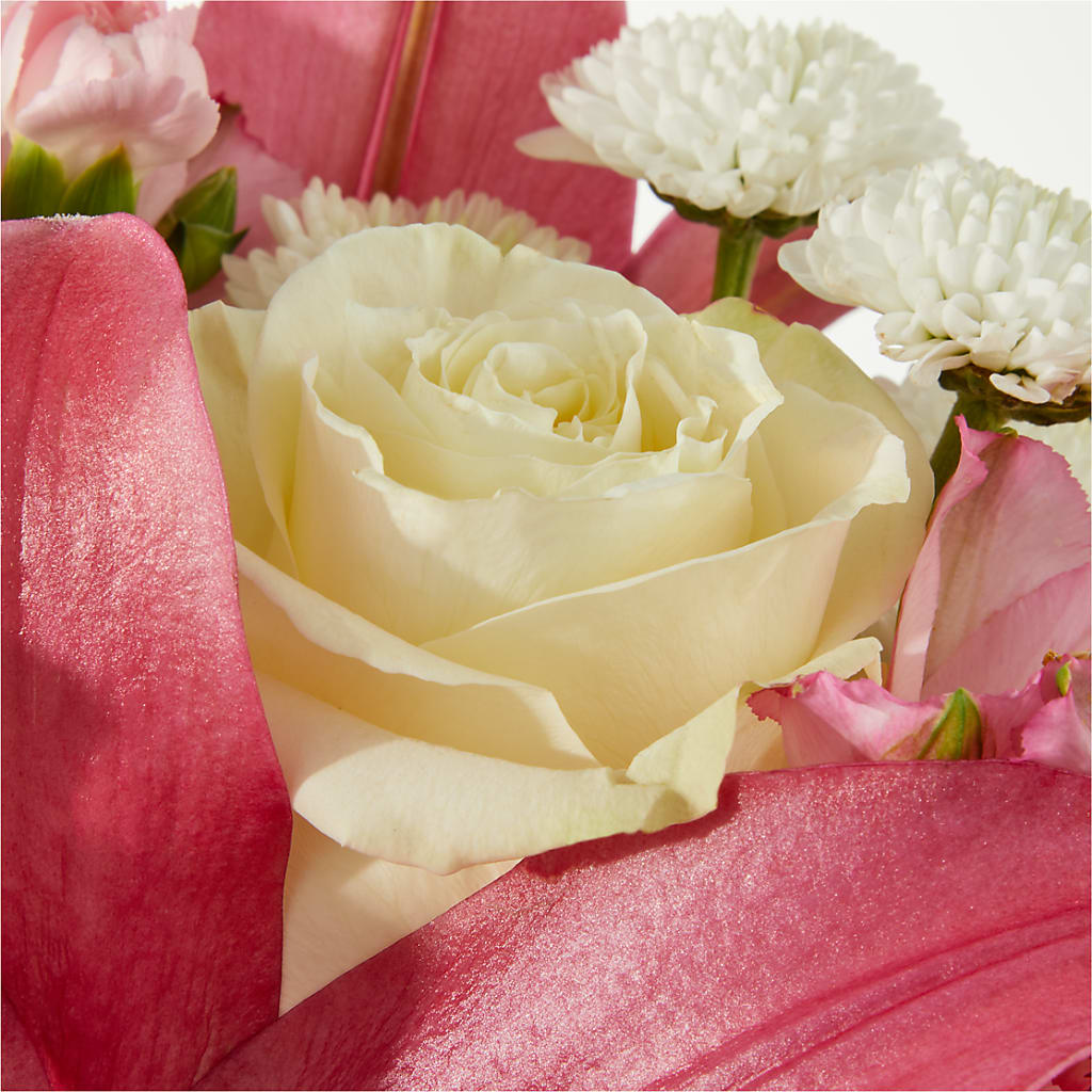 Piece of Cake Bouquet –  Petals And Blooms Flowers, Fort Leonard Wood MO