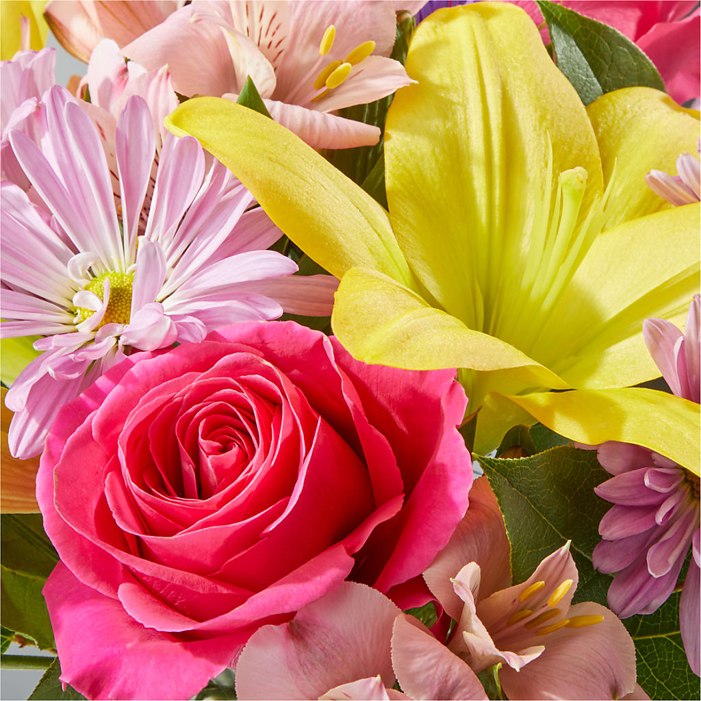 Sprinkles Bouquet –  Petals And Blooms Flowers, Fort Leonard Wood MO