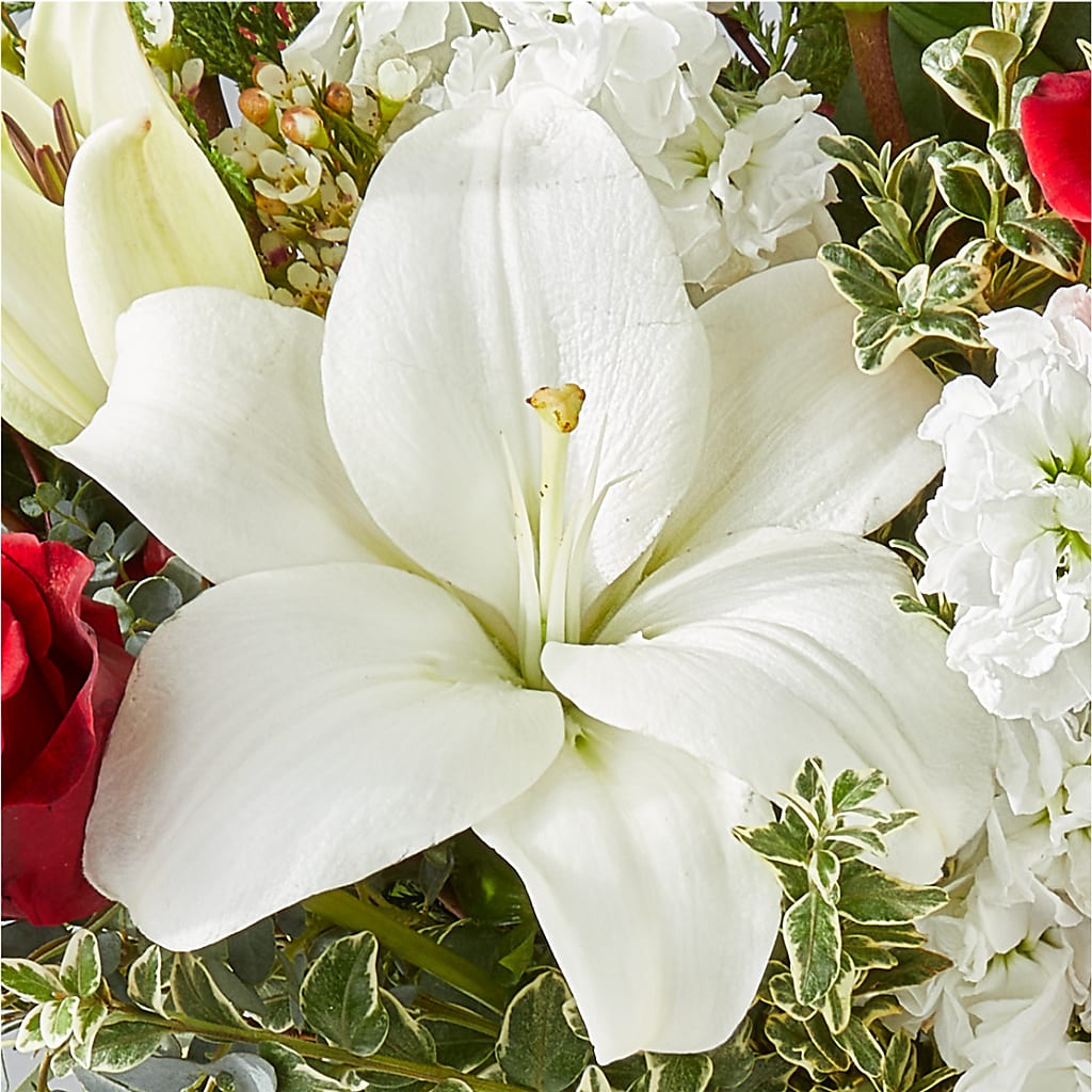 Twinkle Lights Bouquet –  Petals And Blooms Flowers, Fort Leonard Wood MO